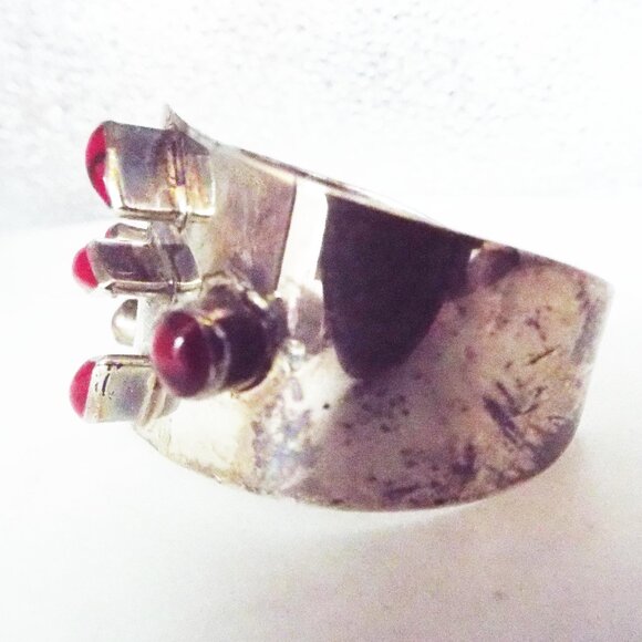VINTAGE MEXICO STERLING RED JASPER TEARDROPS RAISED BEZEL SET CUFF BRACELET H
